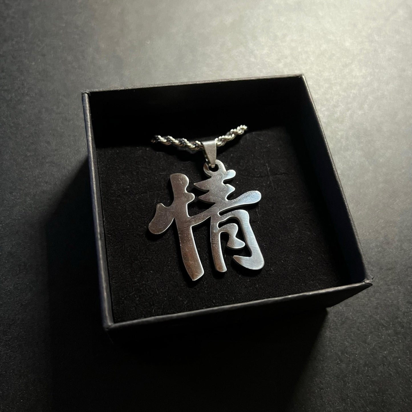 Chinese Letter Kette „Love V1“